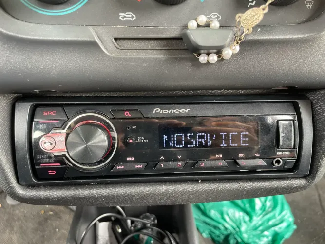 Vende-se rádio automotivo