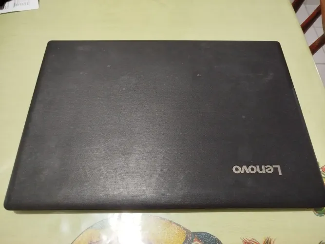 Notebook LENOVO IDEAPAD.