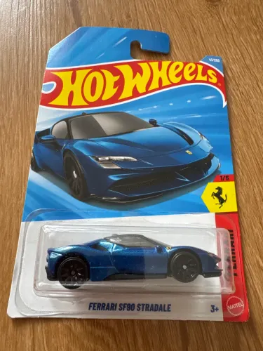 Hot Wheels - FERRARI SF90 STRADALE AZUL