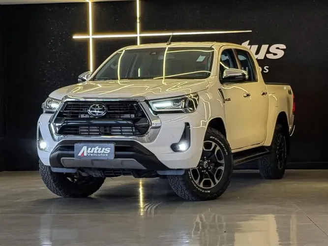 Toyota Hilux CD SRX 4X4 2.8 TDI 16V Diesel Aut. 2021