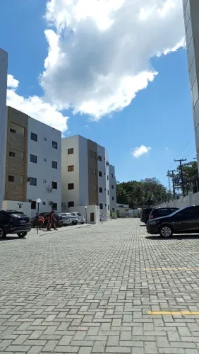 Apartamento 2 Qts em Jaguaribe com Lazer Completo de Clube - Condomínio Incluso.