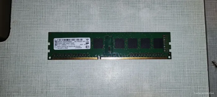1 PENTE DE MEMORIA RAM 4GB DDR3