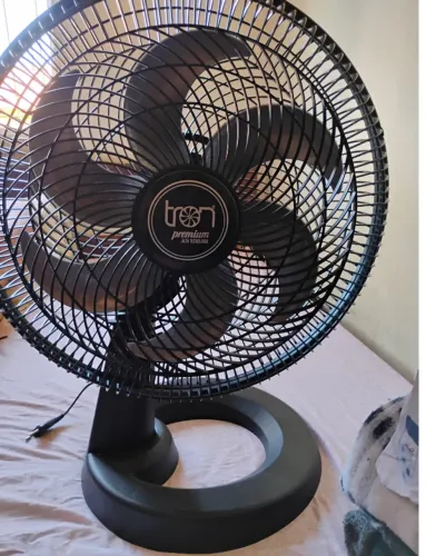 Ventilador Preto Ventisol 220V -Turbo 50cm 6 Pás Osc