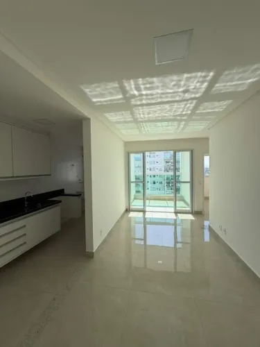 Apartamento à venda, 2 quartos, 1 suíte, 1 vaga, Itapuã - Vila Velha/ES