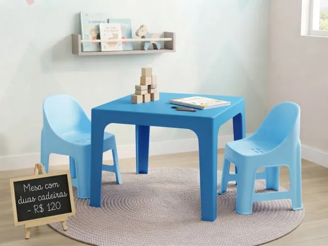 Mesa com duas cadeiras infantil