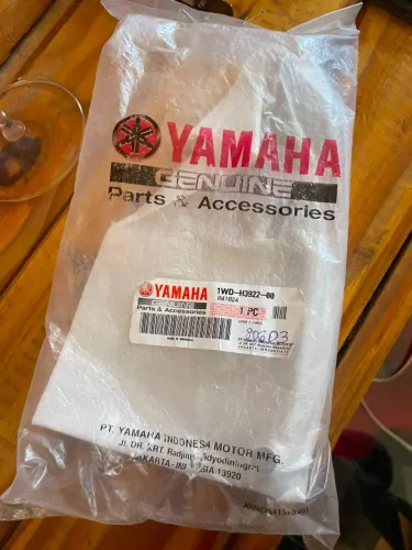 Manete R3 Yamaha original