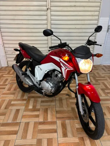 HONDA TITAN 150 EX 2015 - OPORTUNIDADE!**<br>