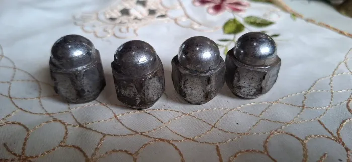 Jogo de porcas para rodas de hilux e outras