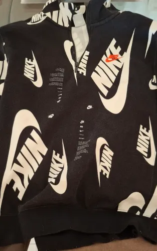 casaco nike swoosh