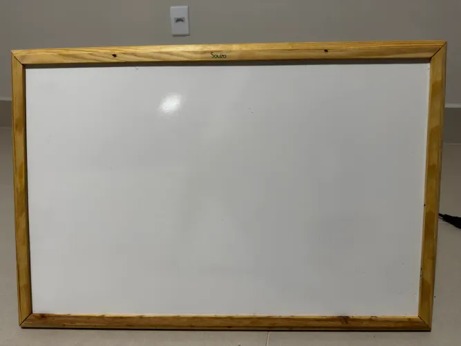 Quadro branco escolar 60x40 + apagador