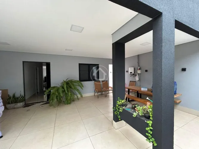 CASA À VENDA BAIRRO TIJUCAL