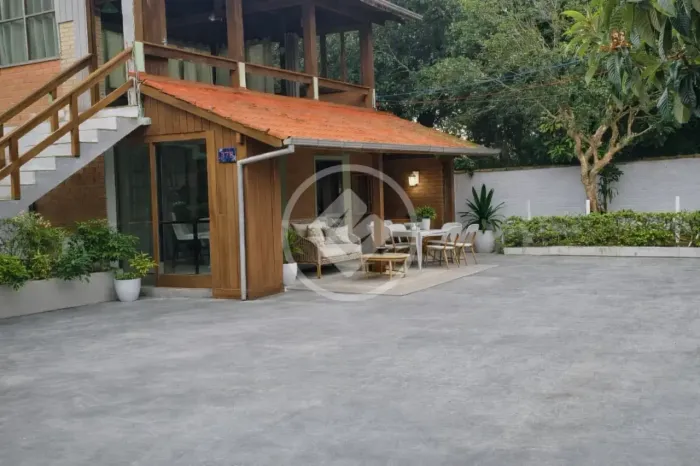 CASA - Armacao do Pântano do Sul - JL-323140