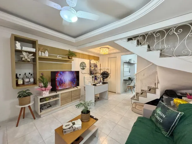 Casa Condomínio, 2 Dormitórios, Bairro Fátima
