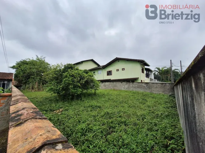 Lote à Venda em Bom Retiro, Joinville por R$ 540 mil
