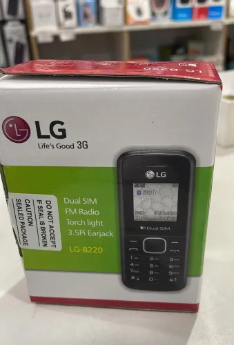 Celular lanterninha LG
