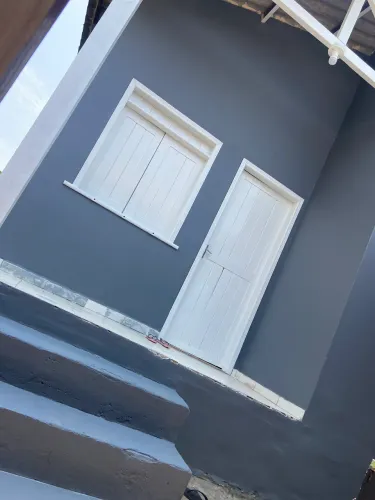 VENDE-SE ESTÁ CASA