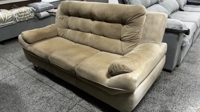 Sofá Fixo 3 Lugares Semi-Novo Higienizado