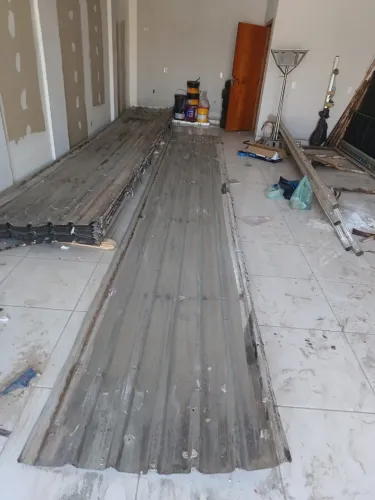 39 Telhas de zinco galvanizadas