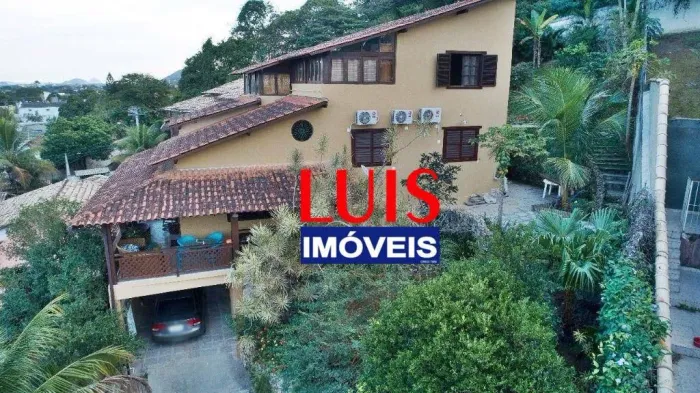 Casa com 3 dormitórios à venda, 287 m² por R$ 700.000,00 - Itaipu - Niterói/RJ