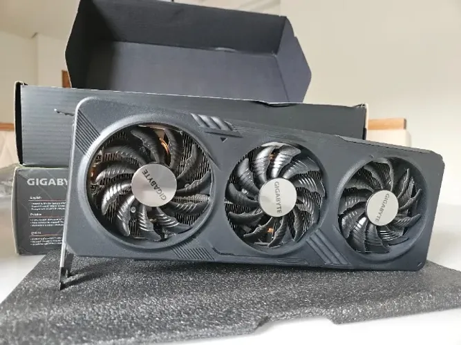 Placa de vídeo Gigabyte 4060 ti 8Gb