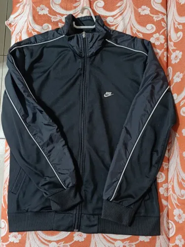 Jaqueta Nike Sportswear preta - Tamanho G