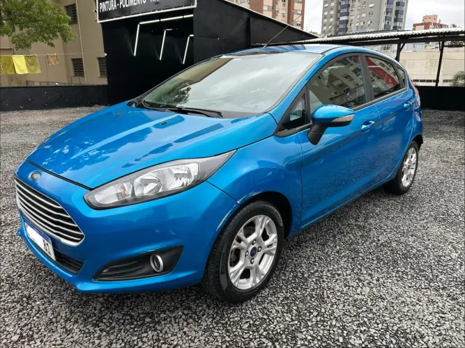 Ford Fiesta SEL 1.6 16V Flex Mec. 5P 2017