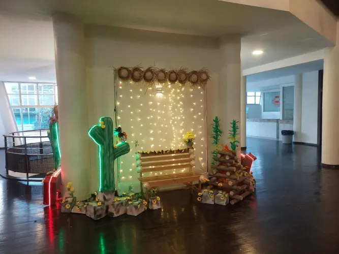Esculturas 3D de cactos com Led