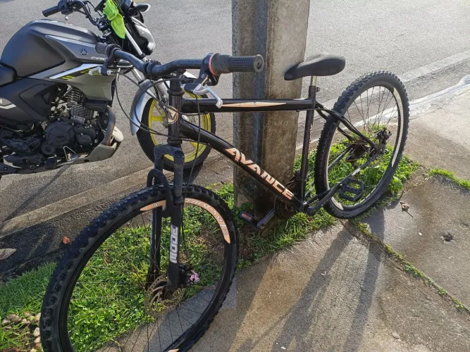 BICICLETA AVANCE ARO 29 USADA