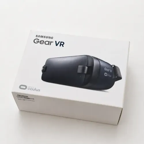 Óculos Realidade Virtual Samsung Gear VR SM-R323 (USB-C / Micro-USB) - Novo e Lacrado