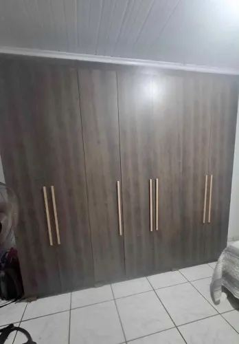 Vendo guarda roupa de casal