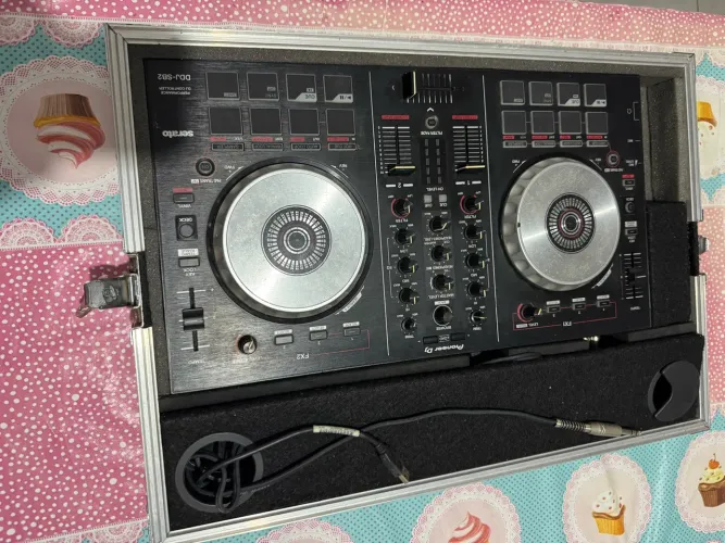 Controladora pionneer ddj sb2