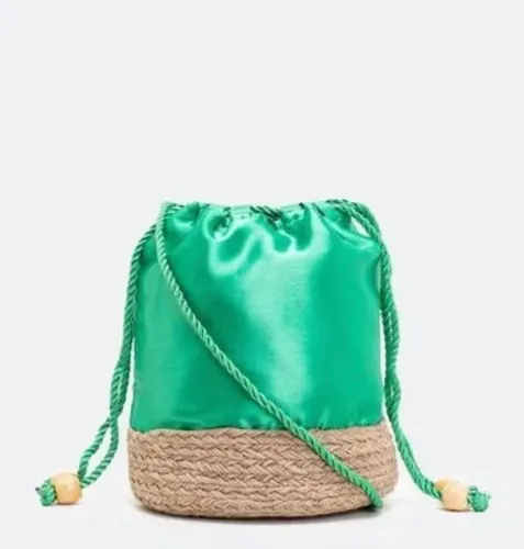Bolsa de Crochê e Palha - Renner/Satinato 