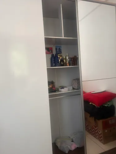Guarda-Roupa - Usado