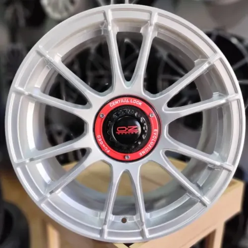 Rodas S281 aro 17 4x100 + 205/40R17 Sunny NA305 - R$ 4.690,00