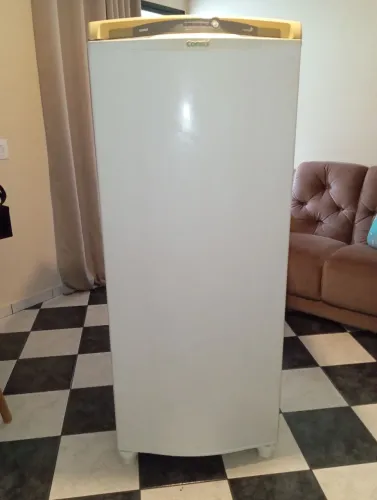 Vende se geladeira Consul frosfree