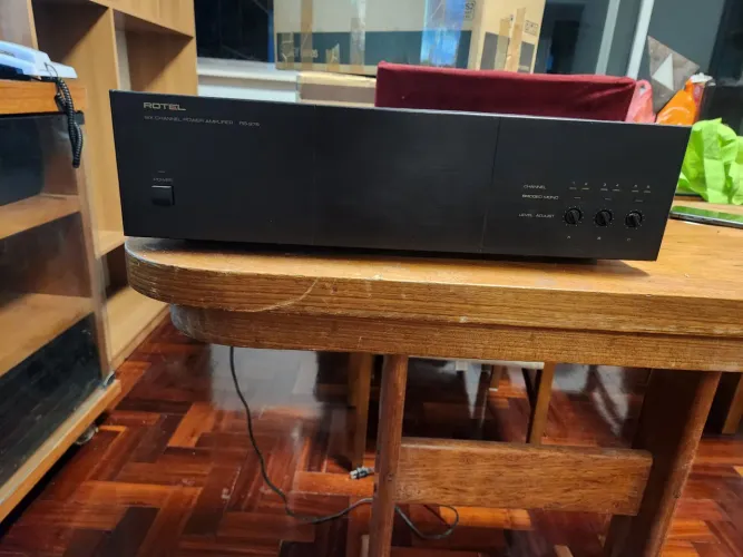ROTEL RB976 AMPLIFICADOR MULTICANAL