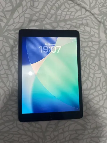 Ipad 8° geração seminovo (Sem marcas de uso)