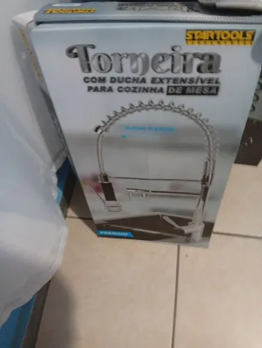 Torneira com ducha extensivel para cozinha de mesa