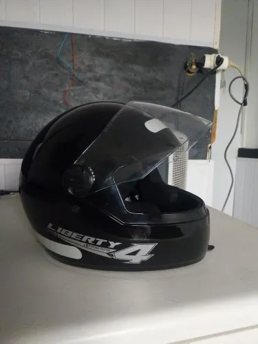 Capacete para moto tamanho 58