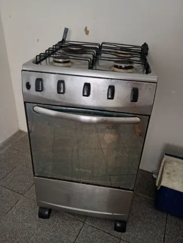 Fogão pega 2 bocas