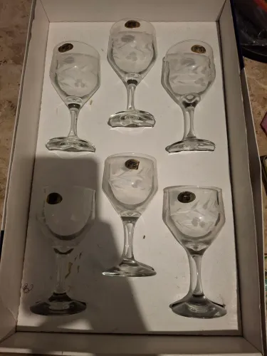 Conjunto 6 taças de vinho antigo