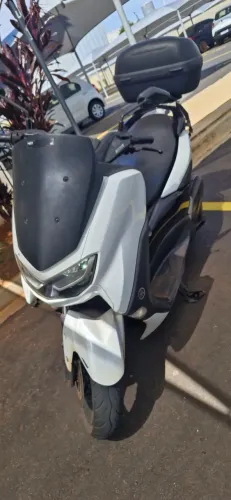 Yamaha NMAX 160 ABS 2021/21 + Baú Givi - R$ 15.300