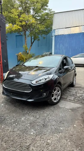 Ford Fiesta SE 1.6 8V Flex 5P 2014