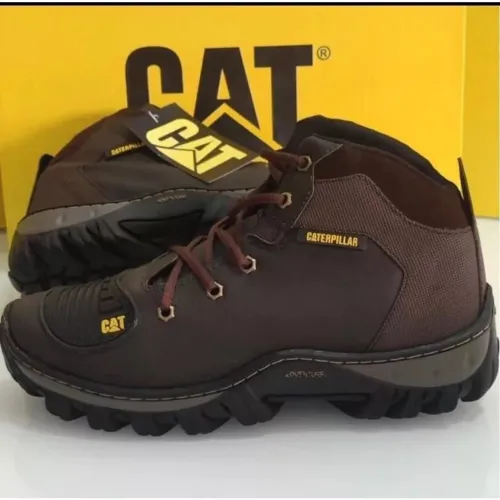 Botas Masculinas CAT Adventure nas cores Preto, marrom camuflada