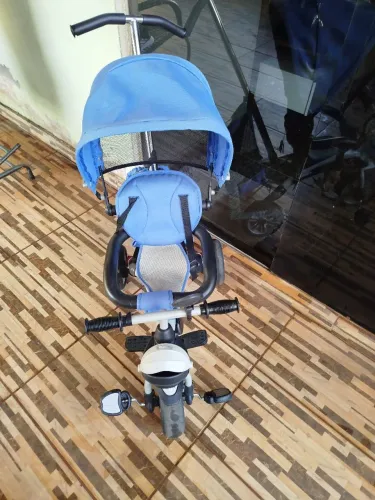 Triciclo infantil