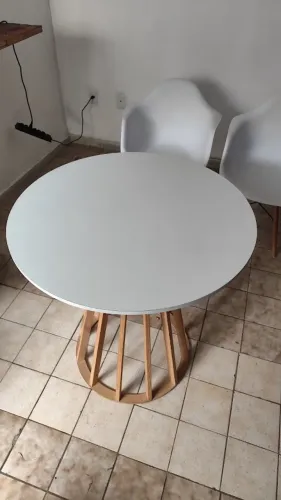 Mesa Ripada alta, tampo feito em marcenaria