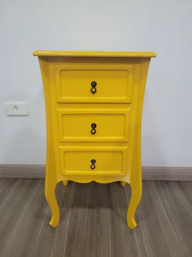 Mesa de Cabeceira Amarela Vintage