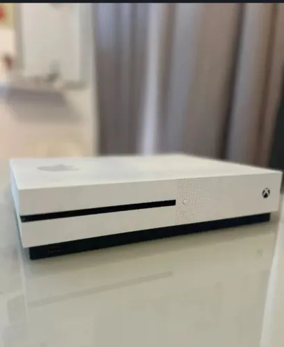 Xbox one s branco
