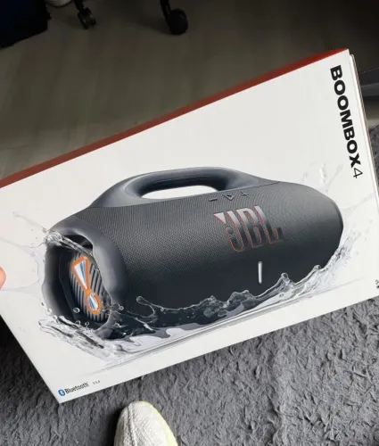 JBL Boombox 4