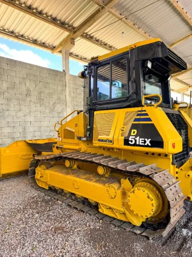 Trator de Esteira KOMATSU